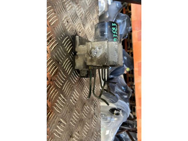 Jednotka ABS 8200963331   Renault Trafic II (X83) 2006