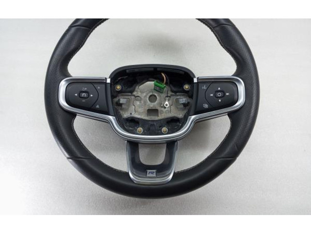 Руль Volvo XC40   -  года 34232263C, 31455409      