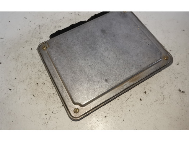 Блок управления двигателя 0281001636, 90565941   Opel Omega B1