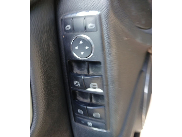Zpětné zrcátko  Mercedes-Benz C W204 2013  A2048101876, NOABATIBLE  