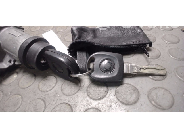 Подрулевой шлейф SRS 4B0905851Q, 0000   Volkswagen Polo IV 9N3