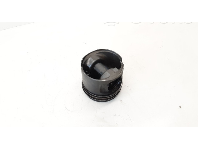 Píst 0840BB   BMW 1 E81 E87  pro naftový motor 1.8  
