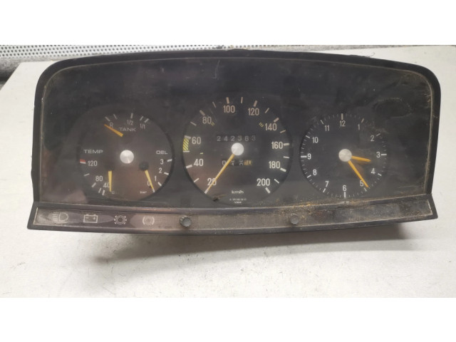 Панель приборов 87001050, 218141   Mercedes-Benz W123       