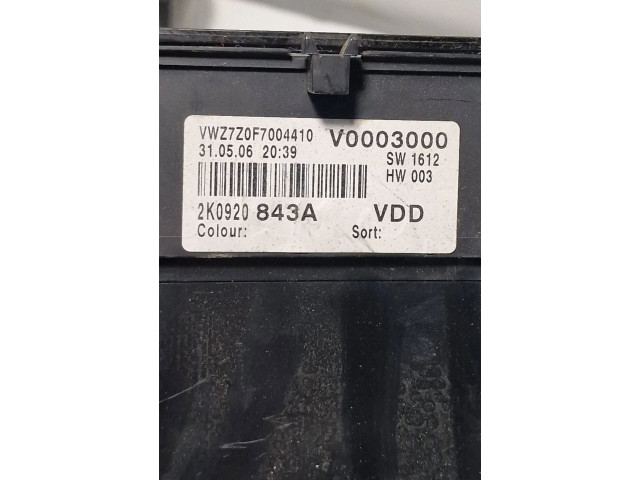 Přístrojová deska  Volkswagen Caddy 2007 2K0920843A, V0003000  