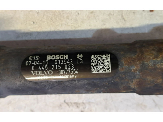 Vstřikovací lišta 30777554, 0445215023   Volvo V70    D 5244 T4 