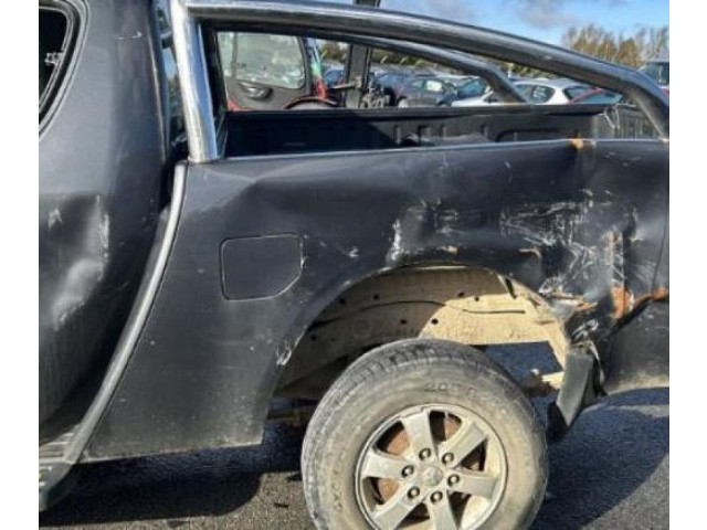 Спидометр (приборный щиток)    Mitsubishi  L200  2006 - 2014 года