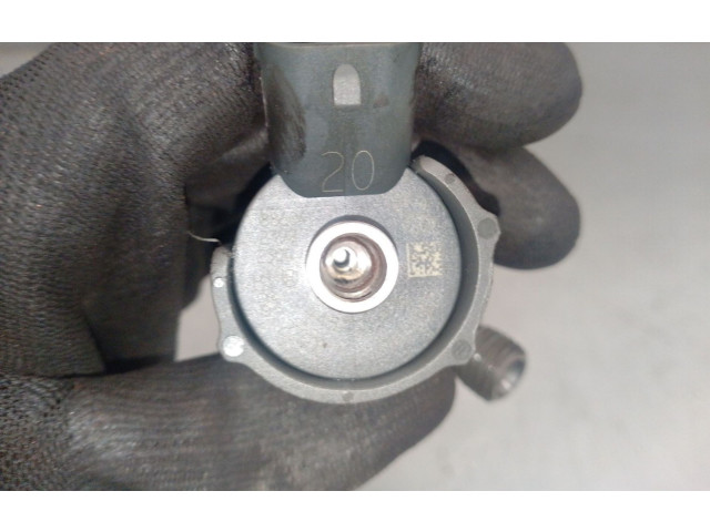 Vstřikovač 3380027400, 0445110258BOSCH   KIA Carens II    D4EA 
