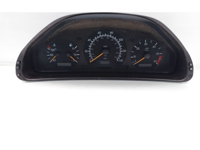 Přístrojová deska  Mercedes-Benz E AMG W210 1996 2105400347, 110.008.689  