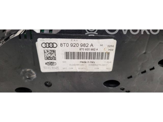 Přístrojová deska  Audi RS5 2010 8T0920982A, 503002363405  