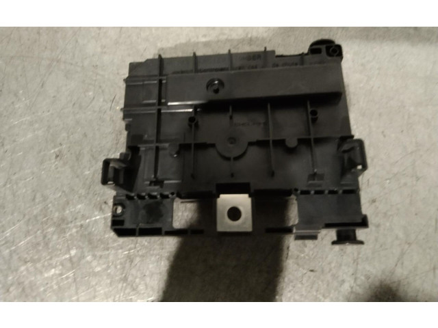   Pojistková skříňka 9807028580   Peugeot 3008  2016
