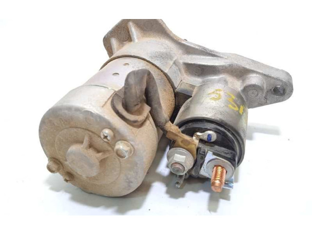 Píst 23300EE01C   Nissan Juke II F16    HR16 