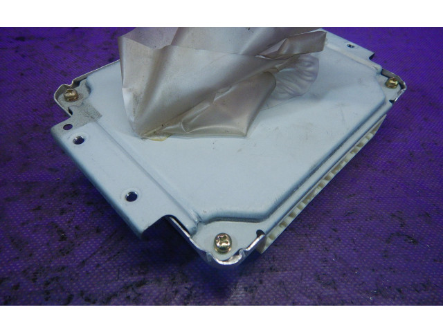 Řídící jednotka 89661-02750, 89661-02750   Toyota Corolla E120 E130 2004