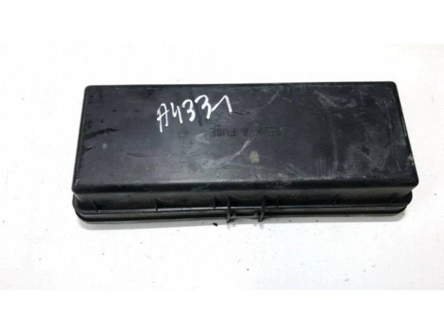 Блок предохранителей  8267228090, 82672-28090  090   Toyota Previa (XR30, XR40) II    