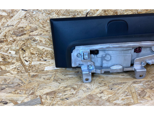 Дисплей    5A7B2D8   BMW i4