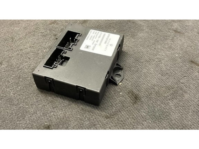 Блок управления 6701527680, A16693000331   Maserati Levante