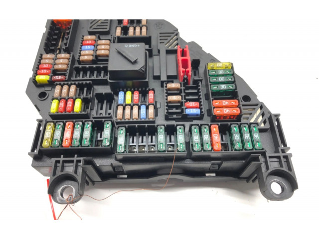 Блок предохранителей  9234423   BMW 7 F01 F02 F03 F04    