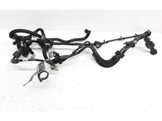 Vstřikovač 858345801   Toyota Avensis T270     