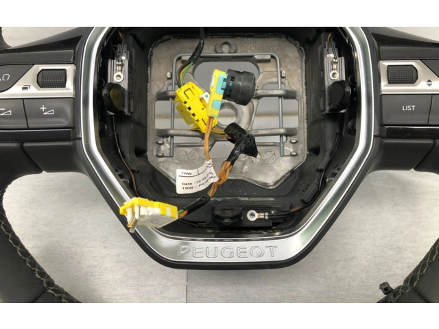 Volant Peugeot 3008 II 2019 98105487AU, 98105487AU  