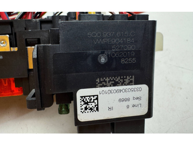 Блок предохранителей 5Q0937615C   Volkswagen Arteon    