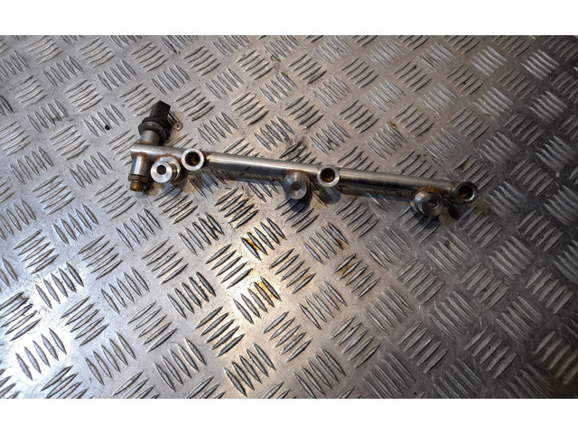 Vstřikovací lišta 03H133317P   Volkswagen Touareg II  pro benzínový motor 3.6  