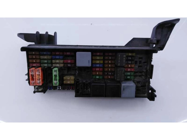 Блок предохранителей A1645400272, E3-A1-3-7   Mercedes-Benz ML W164    