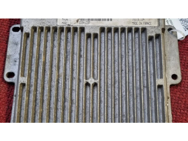 Řídící jednotka 7700868295, 7700108442   Renault Clio I 1990