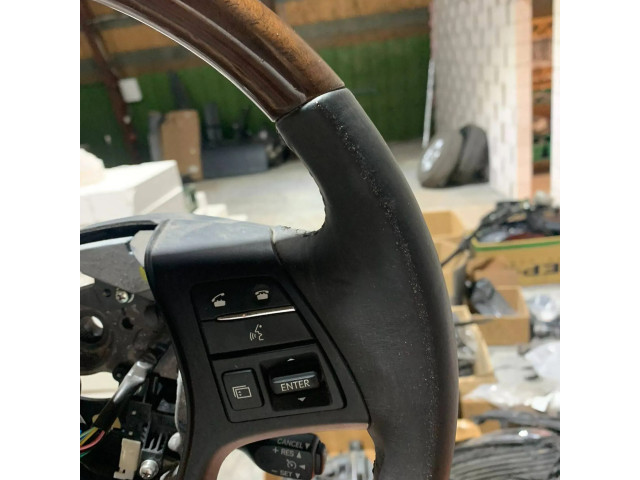 Volant Lexus HS 2009   