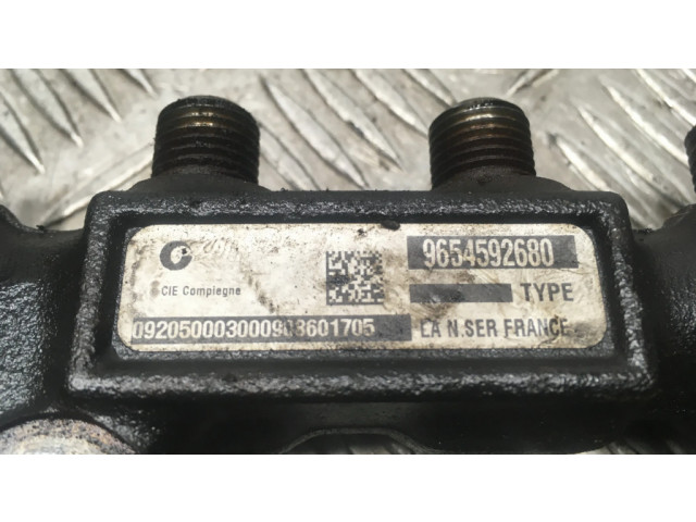 Топливная рампа 9654592680, 092050003000908601705   Citroen Berlingo 1.6 