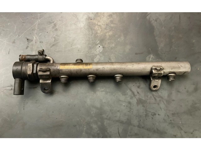 Vstřikovací lišta A6420702495   Mercedes-Benz R W251     