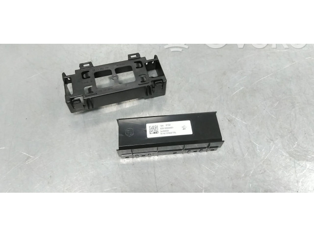 Блок управления климат-контролем 13598154, 13598152   Vauxhall Astra K