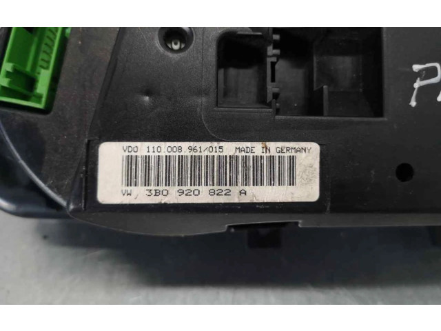 Панель приборов 3B0920822A   Volkswagen PASSAT       