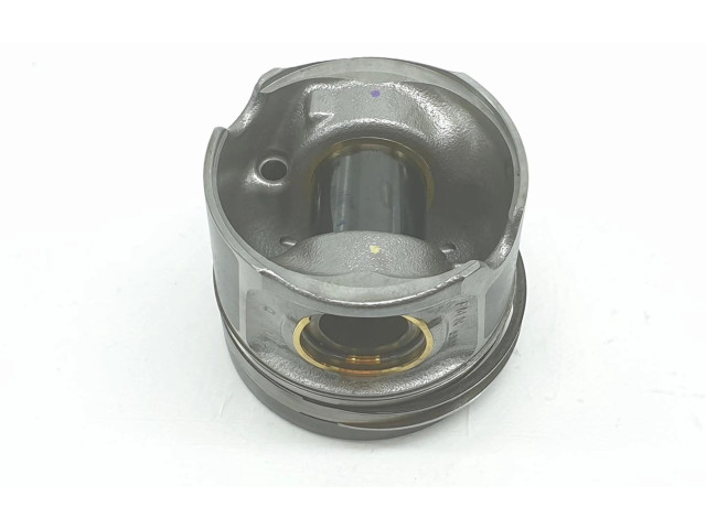  Поршень с шатуном  11258571012, 1212CD  BMW 2 F22 F23 для дизельного двигателя 