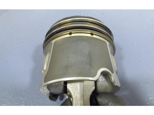  Поршень    Alpine B3 B4 B5 B6 E90 E91 E92 E93  