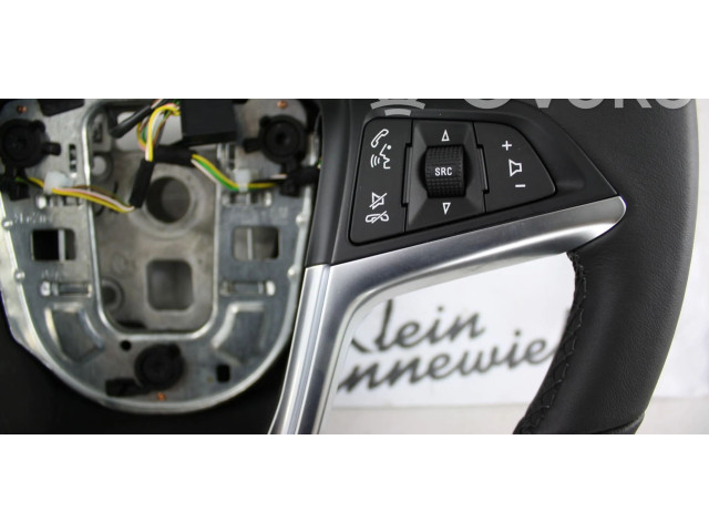 Volant Opel Meriva B 2013 13351021, 13305818  