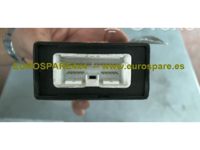   Pojistková skříňka 28545   Nissan Navara D40 2001