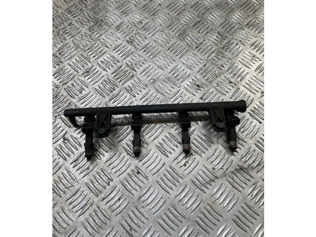 Vstřikovač 8200494284   Dacia Logan I    - 