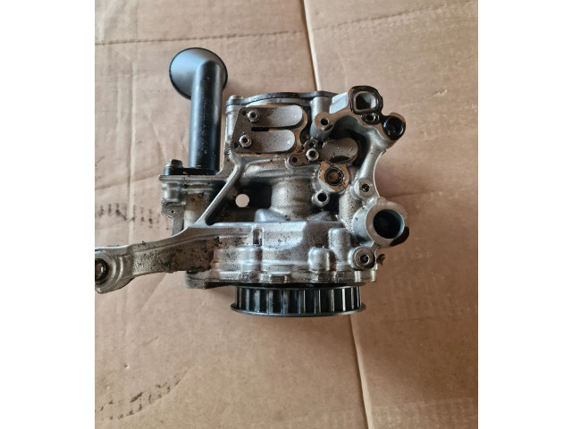 Масляный насос   04L145208AB, 04L145305  Volkswagen Sharan 