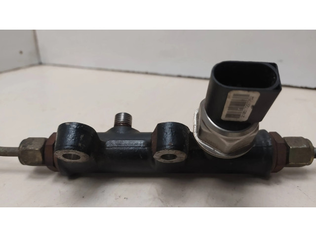 Vstřikovací lišta 210617297752   BMW 5 E39  pro naftový motor 3.0  