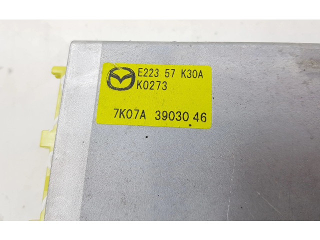Блок подушек безопасности E22357K30A   Mazda CX-7