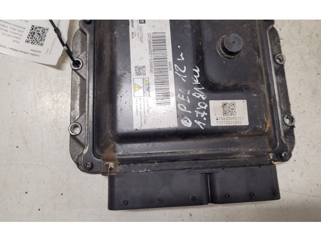 Řídící jednotka 55577647, MB2758008884   Opel Astra J 2013