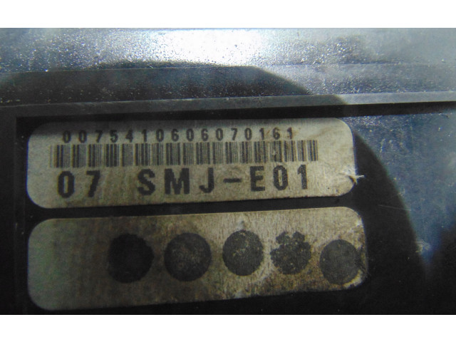 Блок предохранителей 07SMJE01, 07SMJE01   Honda Civic    