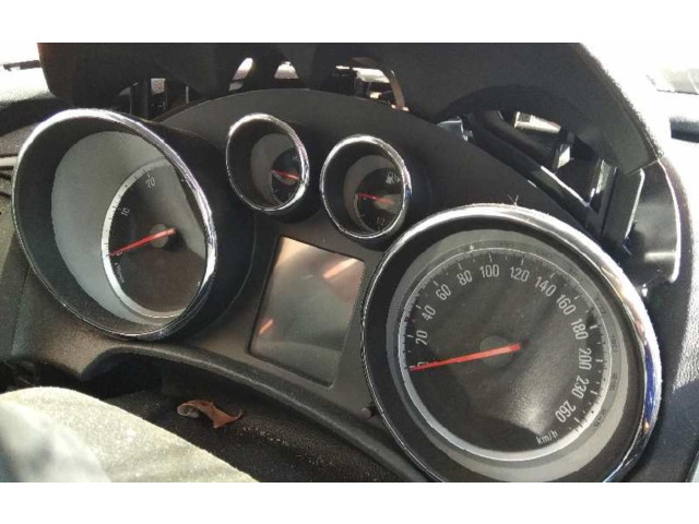 Přístrojová deska  Opel Astra J 2014 13460581  