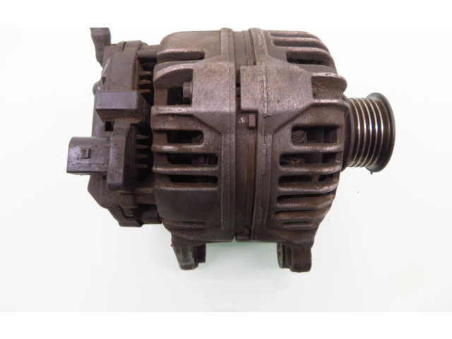 Генератор 0124315005, 037903025L   Volkswagen Polo IV 9N3      