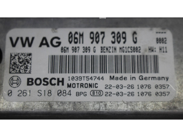 Řídící jednotka 06M907309G, 0261S18084   Audi A8 S8 D5 2022