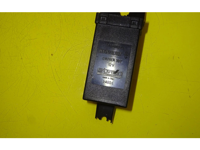 Блок управления 7700411324   Renault Safrane