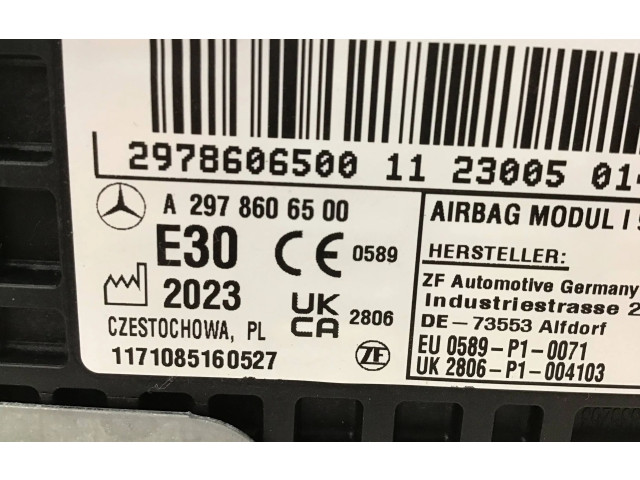 Подушка безопасности для колен A2978606500   Mercedes-Benz EQS X296