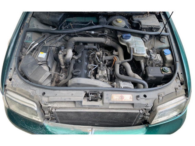 Масляный насос     Audi A4 S4 B5 8D 