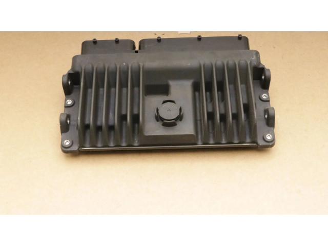 Блок управления двигателя 89661-0UA00   Toyota Yaris Cross