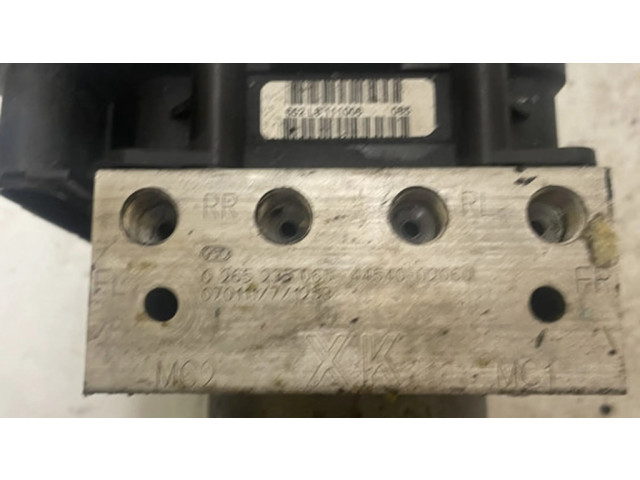 Jednotka ABS 0265950512   Toyota Auris 150 2009