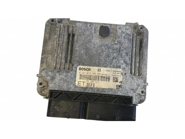 Řídící jednotka 55205633, 0281013408   Opel Vectra C 2005